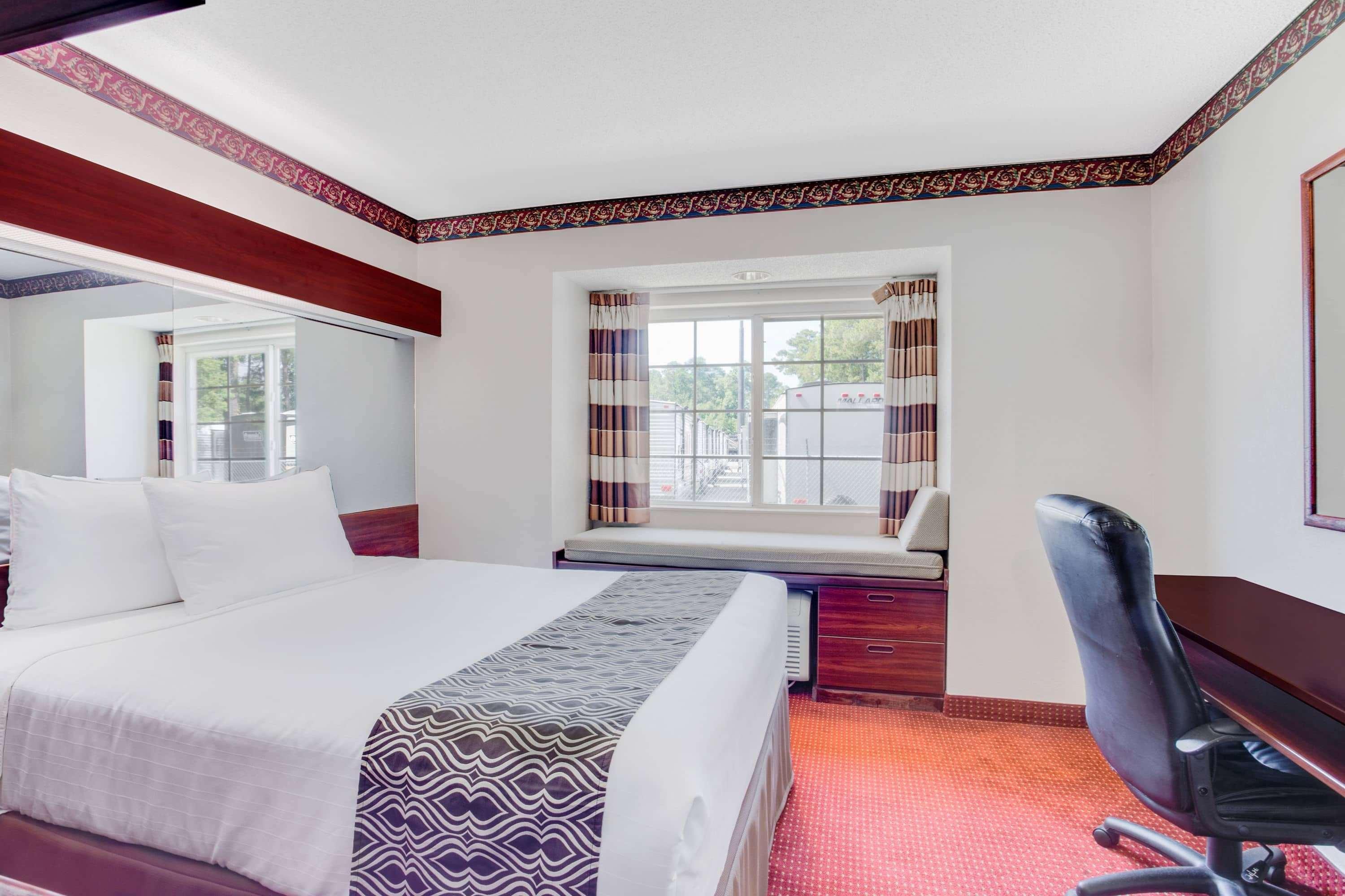 Microtel Inn & Suites By Wyndham Savannah/Pooler Exterior photo