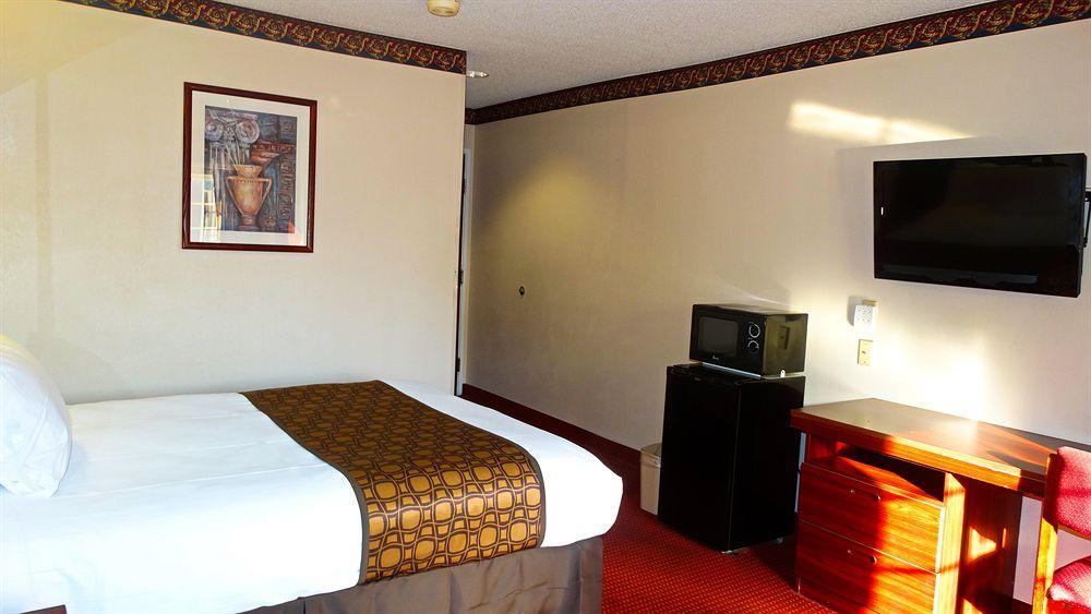 Microtel Inn & Suites By Wyndham Savannah/Pooler Exterior photo